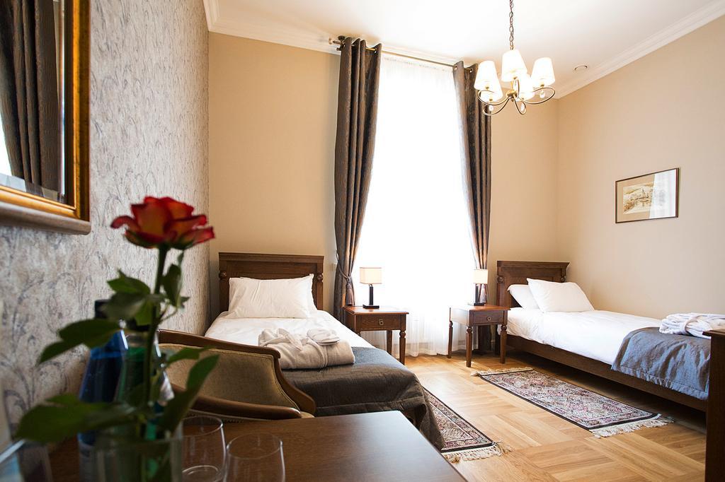 波兰帕拉克酒店 克罗斯诺 客房 照片